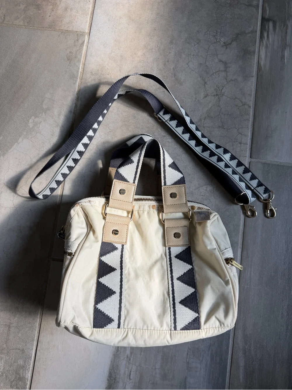 LeSportsac x Yumie Kazama 2way Shoulder Bag Small Beige Japan Limited Rare